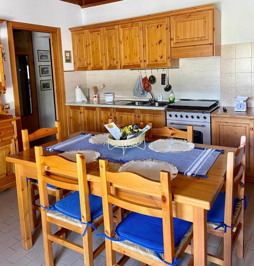 A Casa Di Amici Villa Vidor Buitenkant foto